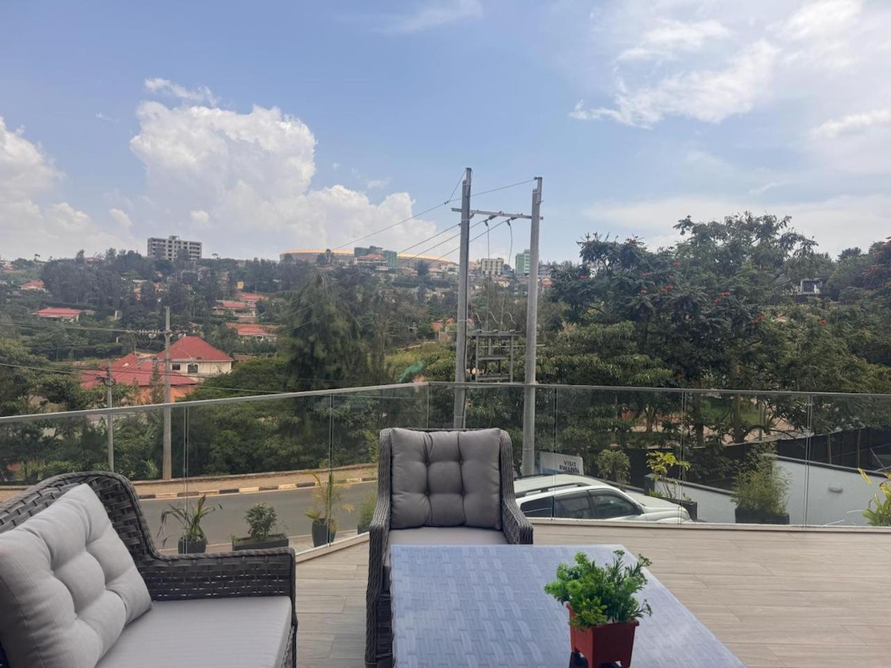 Cascadia Apartments Kigali Esterno foto